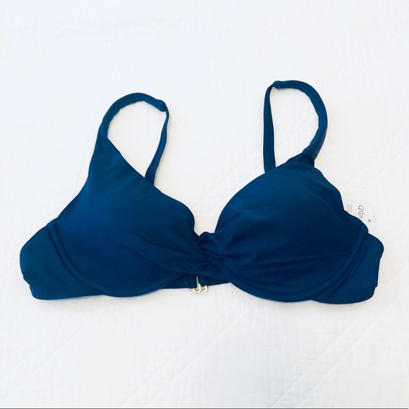 Catalina Twist Front Underwire Bikini Top NWT - Picture 2 of 6